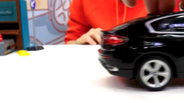 Полицейская Машинка для БЕН 10! - Игры гонки супергероя. Видео игрушки для детей Бен Тен Омнитрикс смотреть онлайн