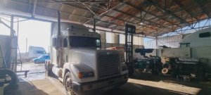 Замена Двс на Фредлайнере Флд ( почти Классик) с кам 14 на детройт в Воронеж