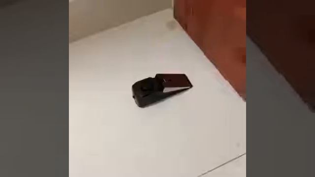 how to stay safe in a hotel room смотреть онлайн