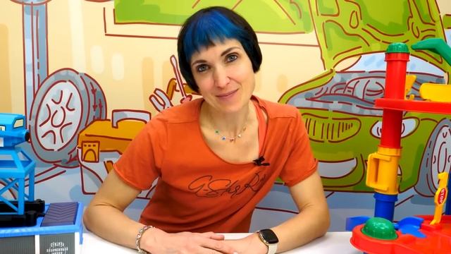 Веселая школа Капуки Кануки Видео про игры в машинки Мокас – строим заправку и ферму! смотреть онлайн