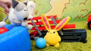 Свинка Пеппа и мягкие игрушки - Детский садик Капуки Кануки - Видео для детей и Маша Капуки