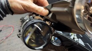 Kia Sportage III - ремонт фар, замена линз на диодные Expression Drive