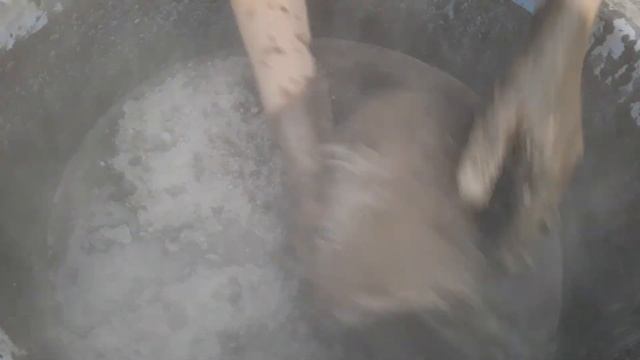 New video: Pure cement & aeshes smokey soft cylinders crumbling in water Crunchy chunks also add❤️ смотреть онлайн