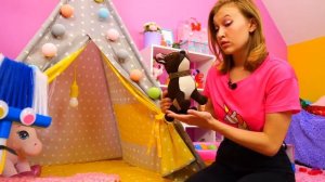 Злая Метёлка напугала Шоколадку! Убираем игрушки с Как Мама – развивающие видео для детей