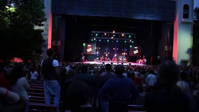 ZAZ - 1. Ni Oui Ni Non, 2. Aux Détenteurs. Зеленый Театр, Москва, 09.06.2012 смотреть онлайн