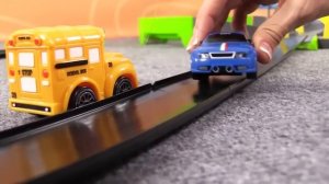 Машинки Басс, Спиди и конструктор: Ауди А1 и Chevrolet. Игрушки для детей