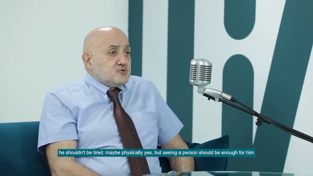 البروفيسور جاك مخباط ضيف "بودكاست مع نايلة": من الطب إلى التمثيل смотреть онлайн