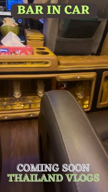BAR IN CAR IN THAILAND I GRAB TAXI #viral #ytshorts #shorts смотреть онлайн