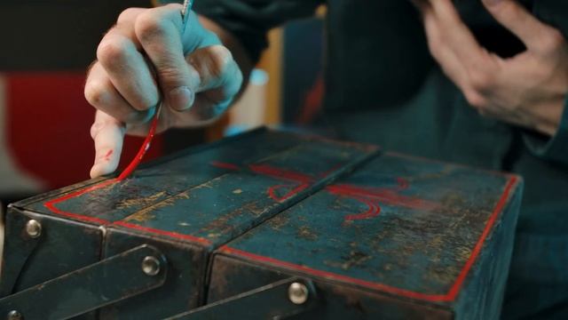 9g shop - Роспись чемоданов #pinstriping #пинстрайпинг #finebrush #c13paint #чемодан #toolbox смотреть онлайн