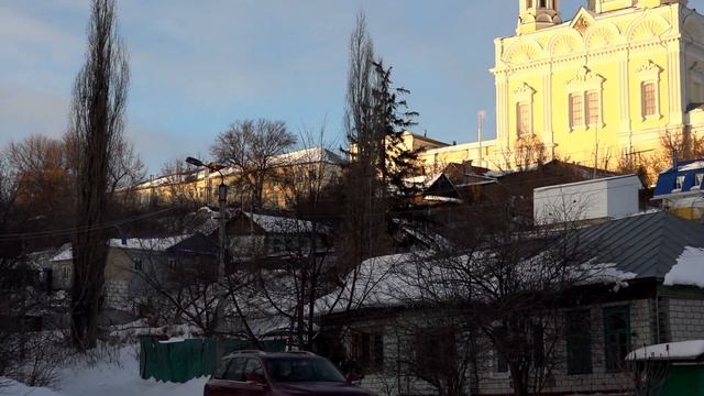 Как живут люди под Собором смотреть онлайн