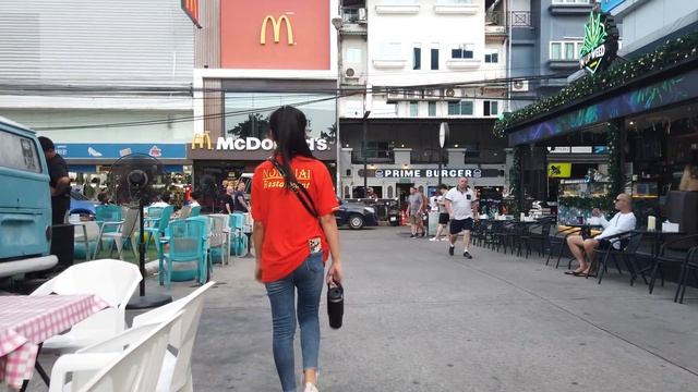 Pattaya Soi Buakhao, Soi Honey, & Tree Town Walk - December 2023 смотреть онлайн