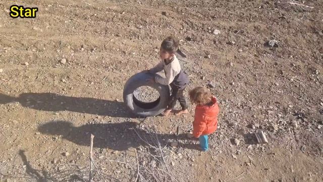 Trying to survive: pregnant and burned mother and her two children against the odds смотреть онлайн