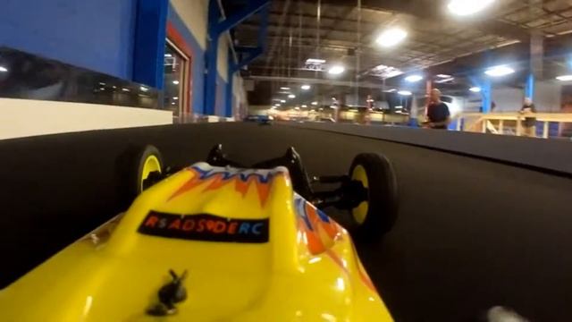 Music City RC | Losi Mini-B On-Board Racing! смотреть онлайн