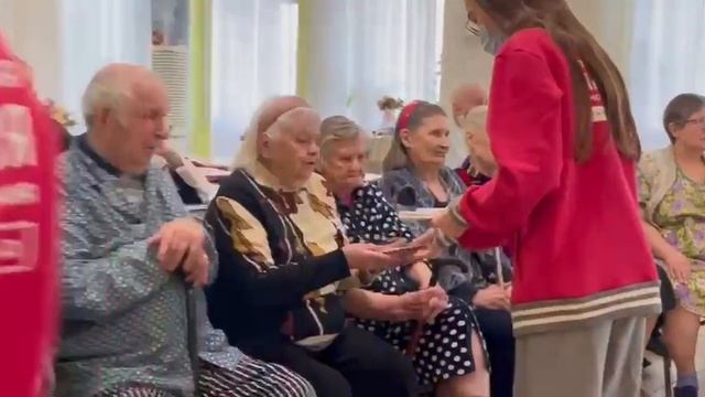 Наши друзья-волонтеры смотреть онлайн