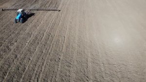 Трактор МТЗ-1221. (тропик) Боронование пахоты