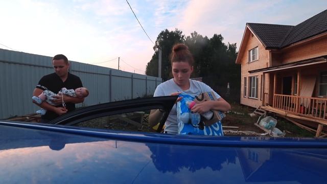 ВЕЧЕРНИЙ МАКДОНАЛДС И ДОЖДЛИВАЯ ПОЕЗДКА В КОРОЛЕВ смотреть онлайн