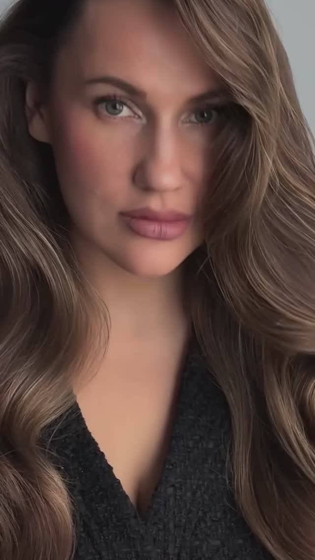 Роскошные мягкие локоны и объем на тонкие локоны #прическа #укладка #волосы #локоны