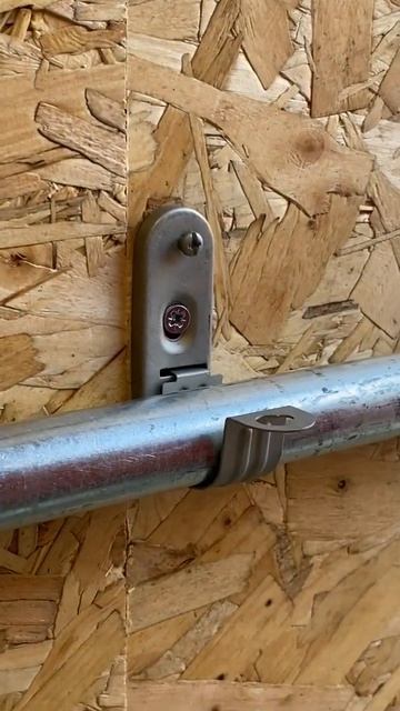 Easier metal conduit installation - METPRO Rapid Saddle #shorts смотреть онлайн