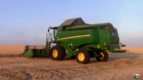 МОЙ КОМБАЙН!Песня всех КОМБАЙНЁРОВ!На память о работе на комбайне John Deere W650!