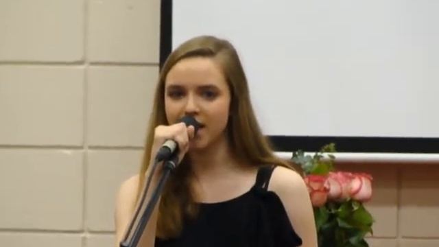 Dailey and Keagy Voice Studio Recital 11/22/10--Susannah Crowell "Beautiful" смотреть онлайн