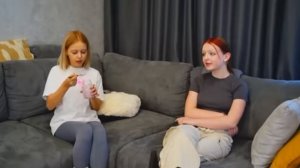 Амелька выбирает себе Маму!