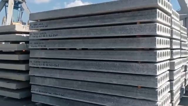 Новая партия домокомплектов доставлена в морской порт Мариуполя из Севастополя смотреть онлайн