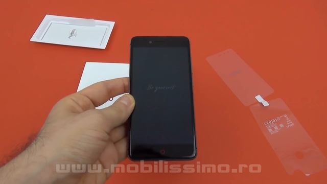Nubia Z11 Mini Unboxing în Limba Română (Telefon mid-range cu spate din sticlă) смотреть онлайн
