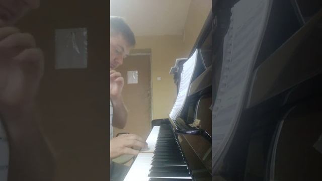 Виконання пісні Реве та стогне Дніпр широкий у Одеській консерваторії смотреть онлайн