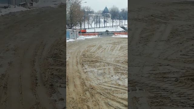 Погрузка снега. Фронтальный погрузчик. 04.01.22 смотреть онлайн