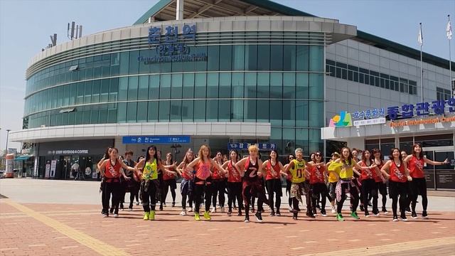 ZUMBA | Ricky Martin - Fiebre | @Mellisa Choreography | ZUMBARELLA смотреть онлайн