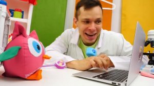 Кафе на Дереве Совёнок ХопХоп переел Конфет! Весёлые игры доктор. Видео для детей Капуки Кануки