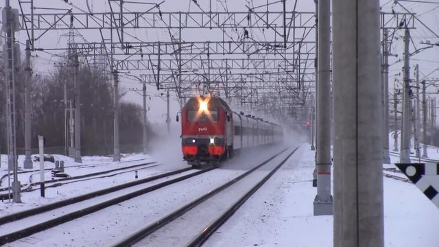 Электровоз ЭП2к-221 с пассажирским смотреть онлайн