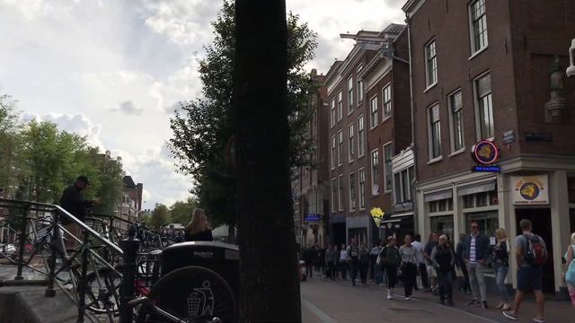 Canal And Gingerbread Houses In Amsterdam. Netherlands/Канал и пряничные дома в Амстердаме.