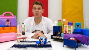 Видео для детей : Веселая Школа и СКОРАЯ ПОМОЩЬ! — Игрушки простудились