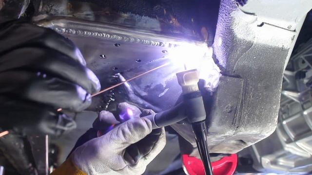 Detroit Speed SubFrame Connector Install (1982-1992 Camaro/Firebird) смотреть онлайн