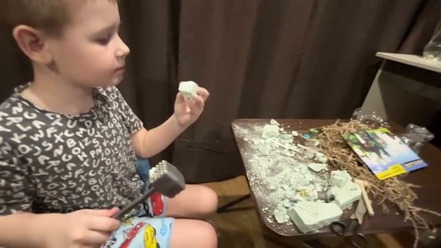 Распаковка Майнкрафта железным молотком