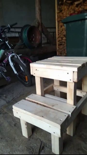 Двухъярусный табурет смотреть онлайн