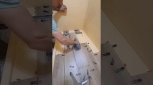 Раскладка плитки, разуклонка на душевом поддоне