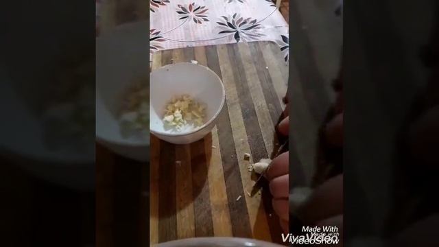 Cum sa faci sos de usturoi смотреть онлайн