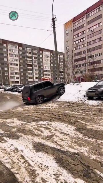 НИВА - КРУТАЯ МАШИНА? #автоприколы #автоюмор #автомемы #мемы #приколы #автоподбор #перекупы смотреть онлайн