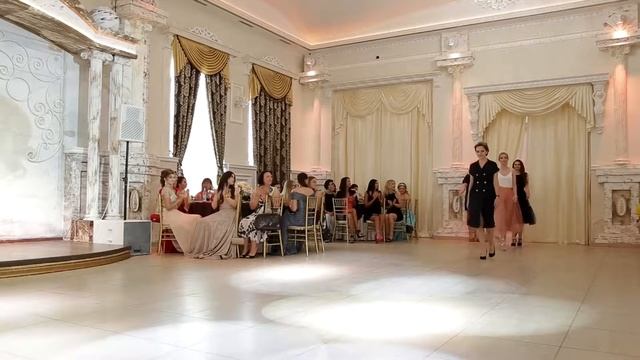 Вечеринка в РОЯЛ от Плюмаж-л смотреть онлайн