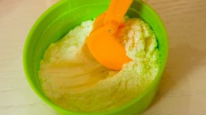 Маша Капуки Кануки готовит ЯБЛОЧНЫЙ ПИРОГ, а машинки ей помогают! — Поем Песенки с Левой и готовим!