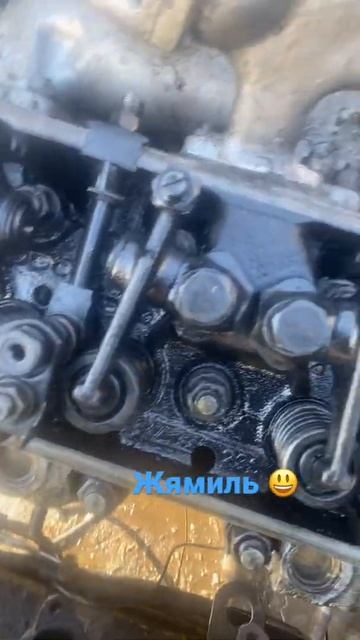 ЯМЗ 238Л,стало выкидывать антифриз через расширитель ,заменил прокладку гбц,посмотрим что будет!!! смотреть онлайн