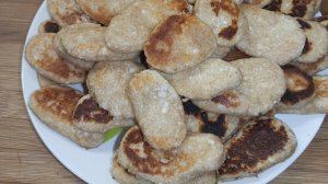 мини сырники без сахара. сырники с цельнозерновой мукой.