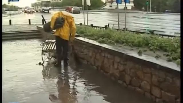 В Омске ливень затопил городские улицы смотреть онлайн