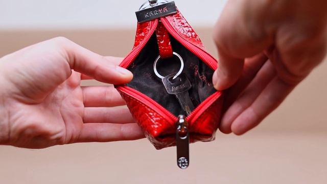 Обзор кожаной ключницы KARYA 20932 смотреть онлайн