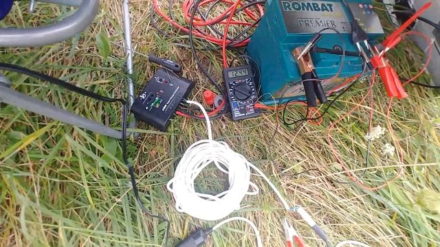 100W Solar Panel running a 12V Fridge (Unboxing, Usage) смотреть онлайн