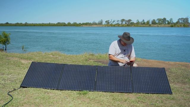 Kickass 300W Lightweight Solar Panel