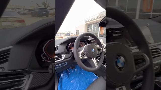 2023 BMW X6 M50i смотреть онлайн