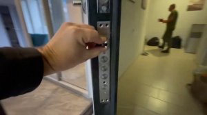 Установка смарт-замка TTLOCK на металлическую дверь